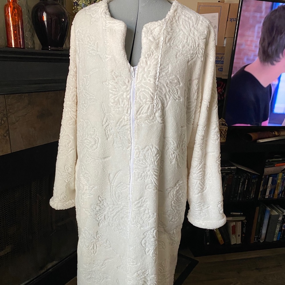 Vintage Stan Herman Robe!